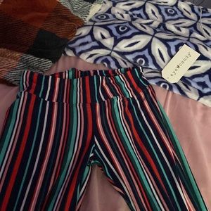 Hi selling a cute colorful disco leggings